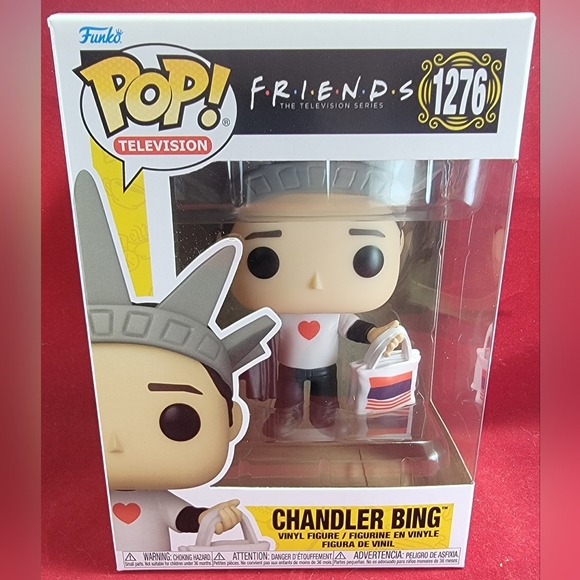 Chandler bing funko # 1276 (nib) with pop protector - Picture 2 of 7